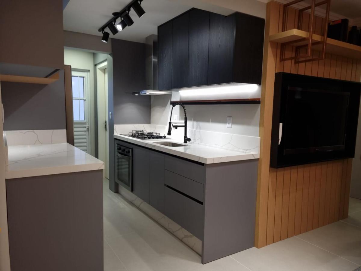 Apartamento Aconchegante E Moderno No Centro De Balneário Camboriú Exteriör bild